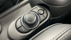 MINI Hatchback 1.5 Cooper Exclusive 5dr Auto [Comfort/Nav Pack] Petrol Hatchback
